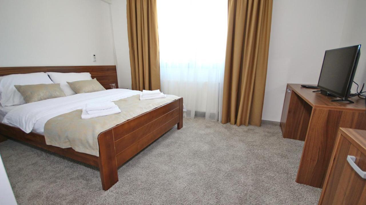 Hotel Novalic コニツ エクステリア 写真